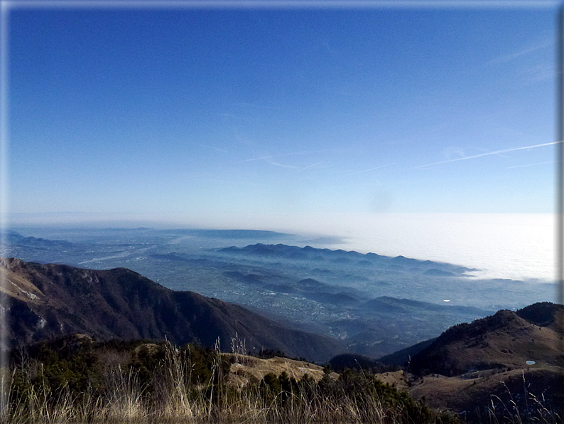 foto Salita al Col Serai e Cima Grappa